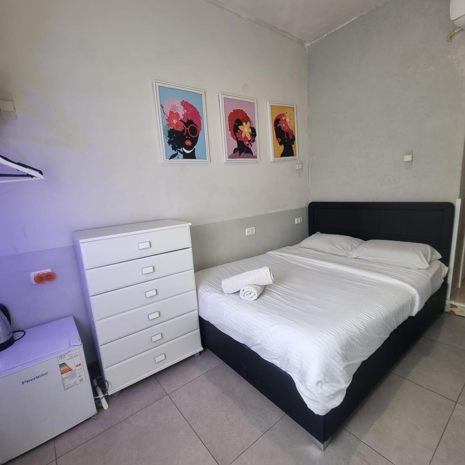 Bugrashov 13 Room Tel Aviv Cameră foto